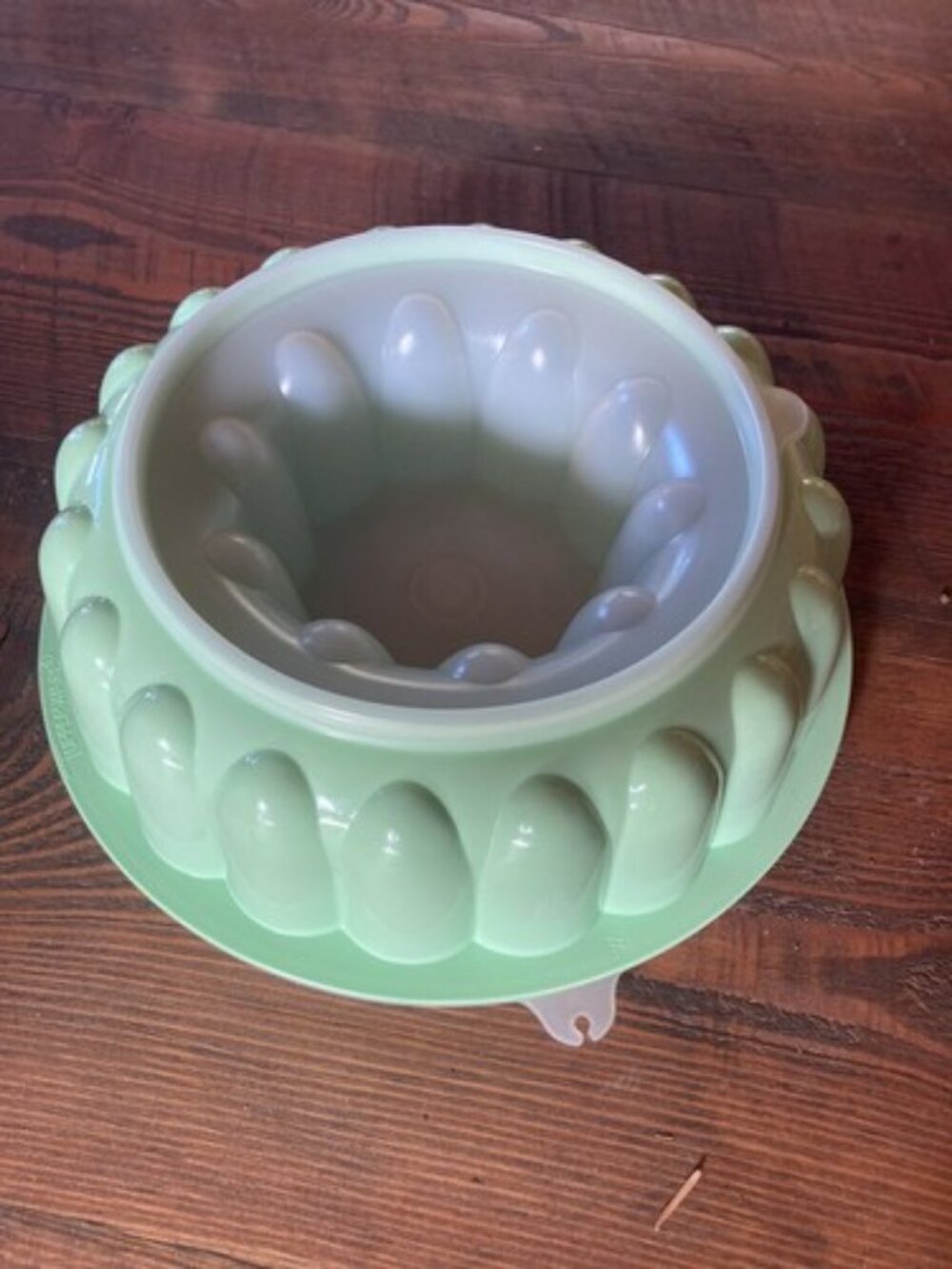 Vintage Tupperware 3 Piece Cold Jello Mold Green Retro Mid Century 1202-5